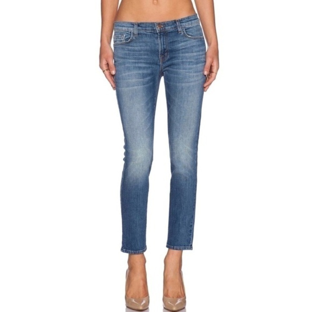 J Brand 9057 Cropped Ellis Straight Jeans Rival